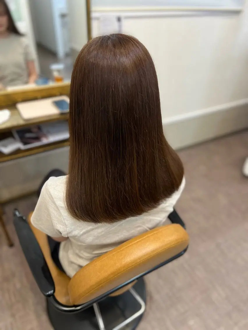 セミロング ヘアカラー 本間 絵理奈‎のヘアスタイル
