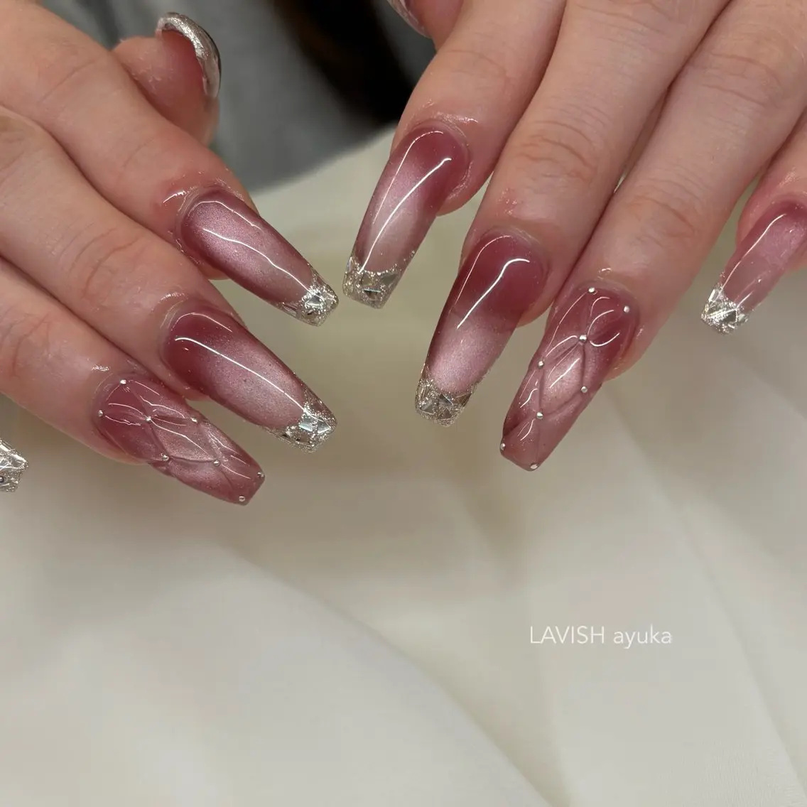 ネイル ハンドネイル LAVISH ayukaのネイルデザイン