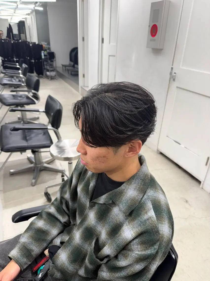 パーマ メンズ 深谷 侑亮のヘアスタイル