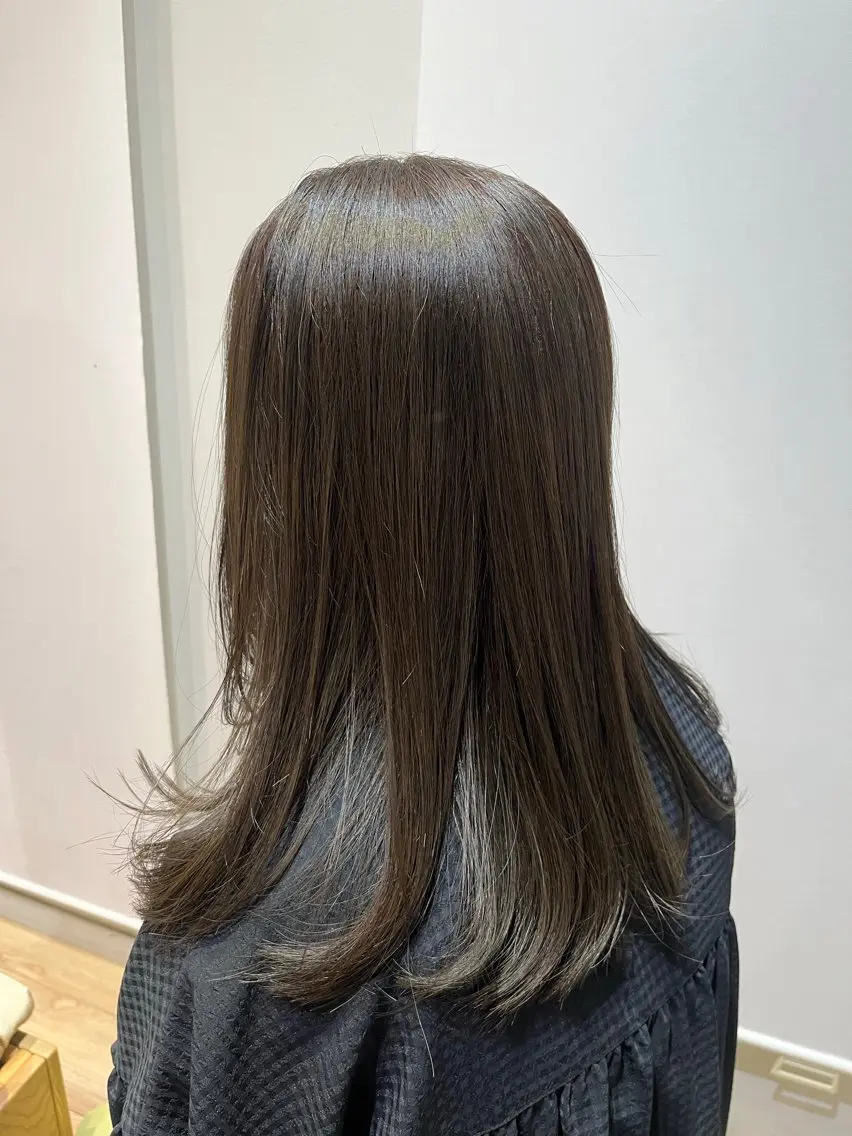 セミロング カラー ブラウンカラー オリーブブラウン ヘアカラー あべちゃん |髪のお悩み相談室のヘアスタイル