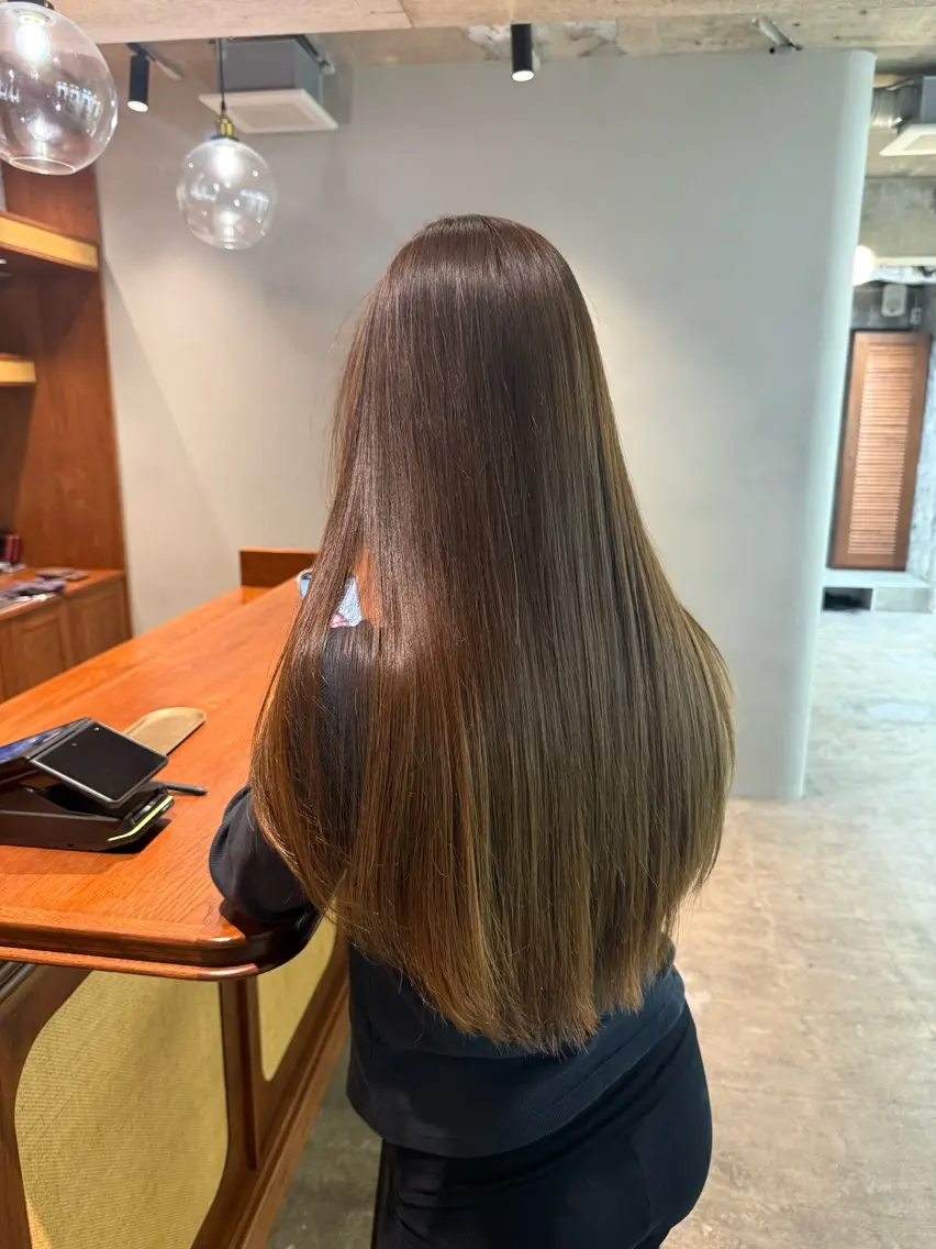 ロング カラー ベージュカラー オリーブベージュ オリーブカラー トリートメント カット ヘアカラー トリートメント ヘッドスパ ヘアセット みほ/髪質改善/ モード/ニュアンスのヘアスタイル