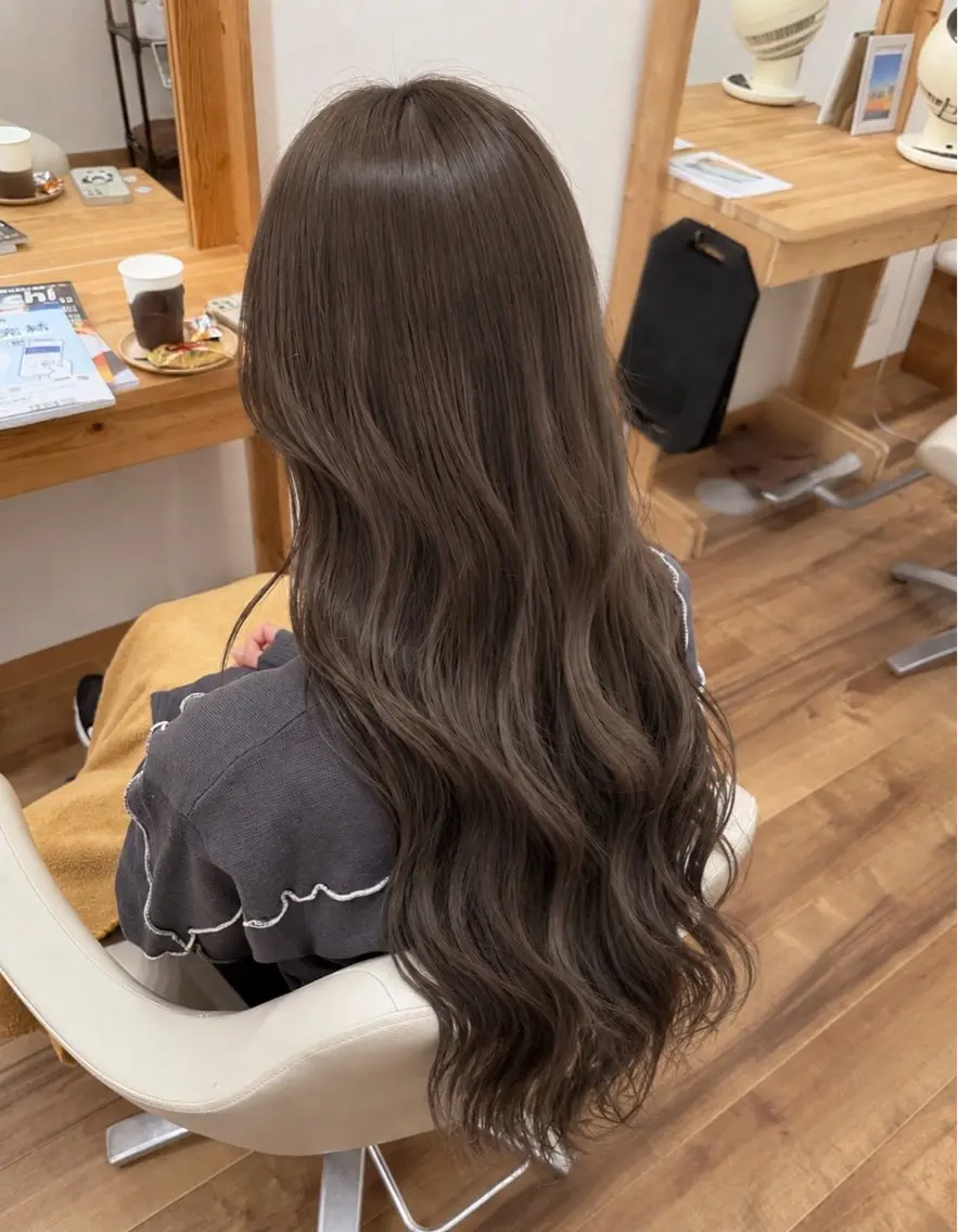 ロング カット ヘアカラー トリートメント 艶髪カラー/髪質改善 細貝 舞利のヘアスタイル