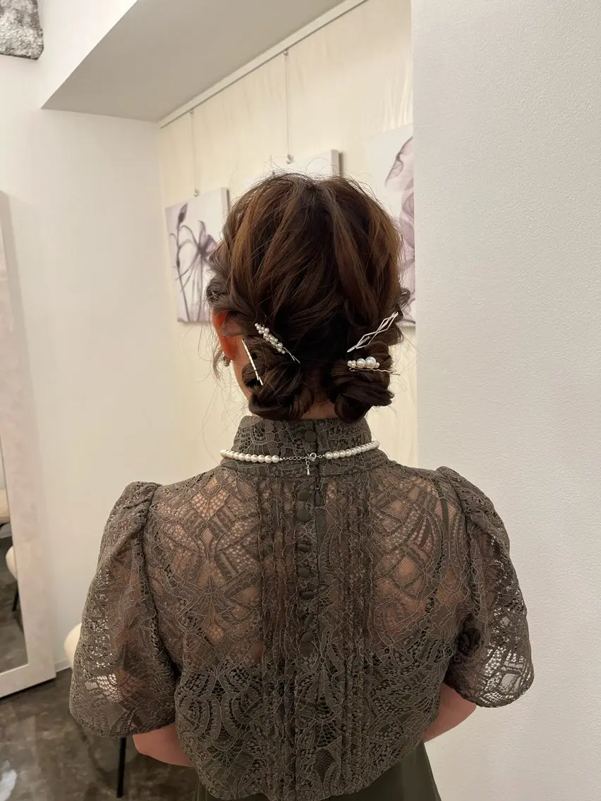 ヘアアレンジ お団子ヘア ヘアセット 塩見 千晶のヘアスタイル