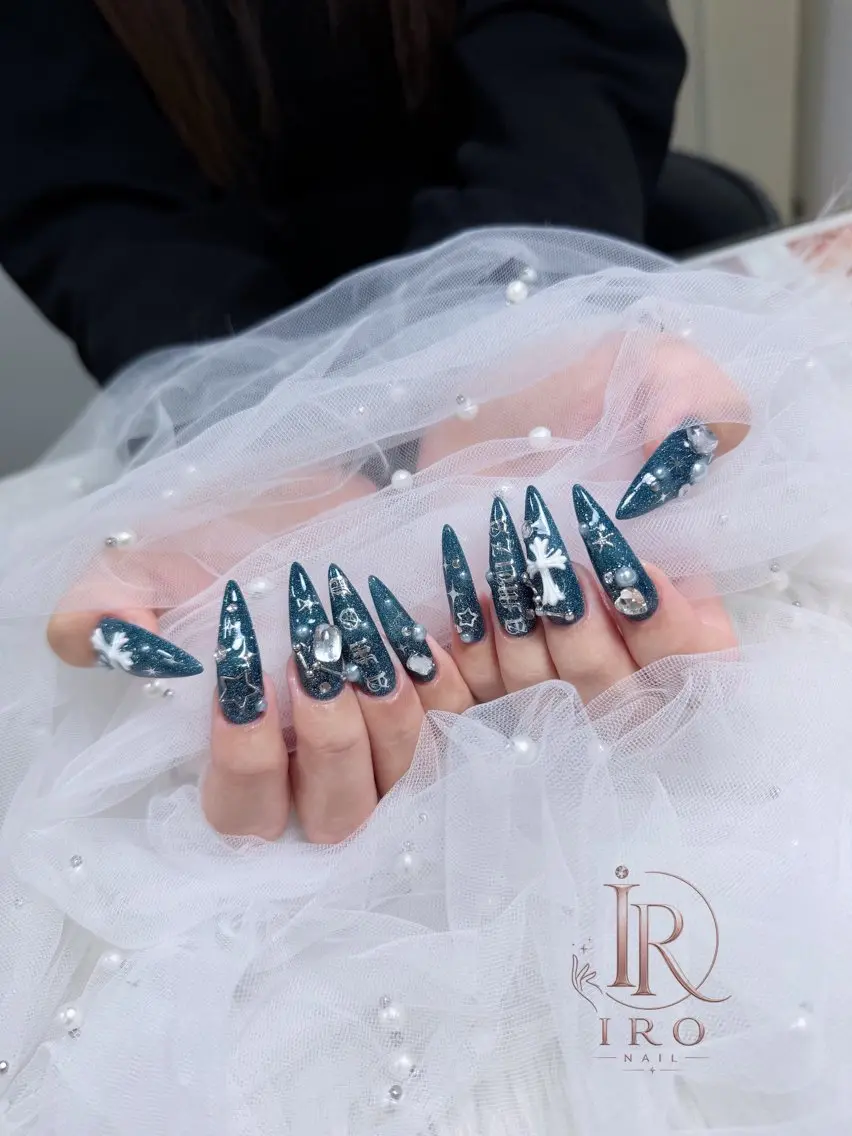 ネイル ハンドネイル iro nailのネイルデザイン