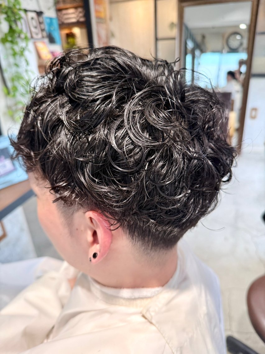 ショート パーマ メンズ カット パーマ トリートメント ヘッドスパ Calenda/ パーソナル美髪サロンのヘアスタイル