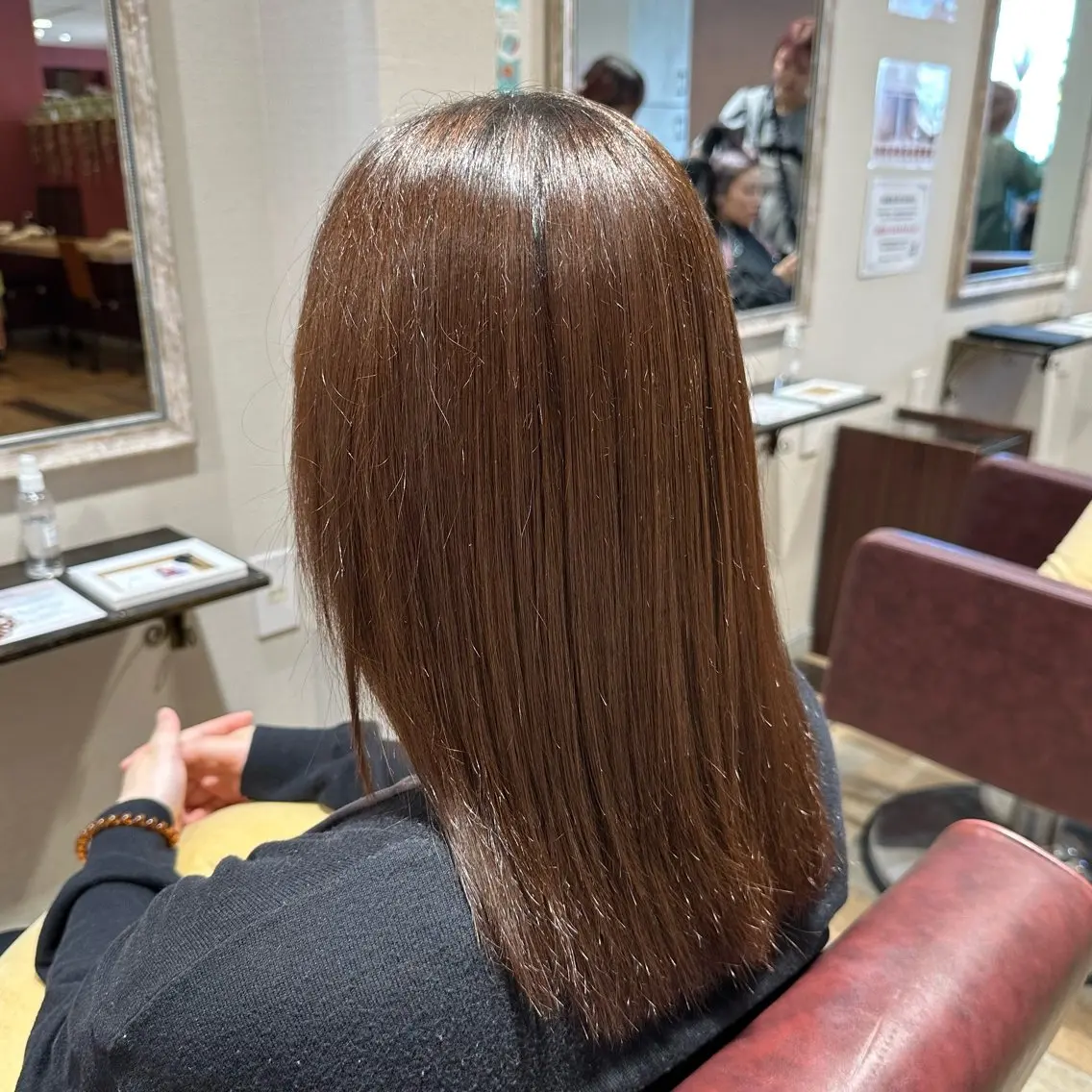 セミロング 縮毛矯正 柔らかいbeige ¦韓国¦🩰マユ🩰のヘアスタイル