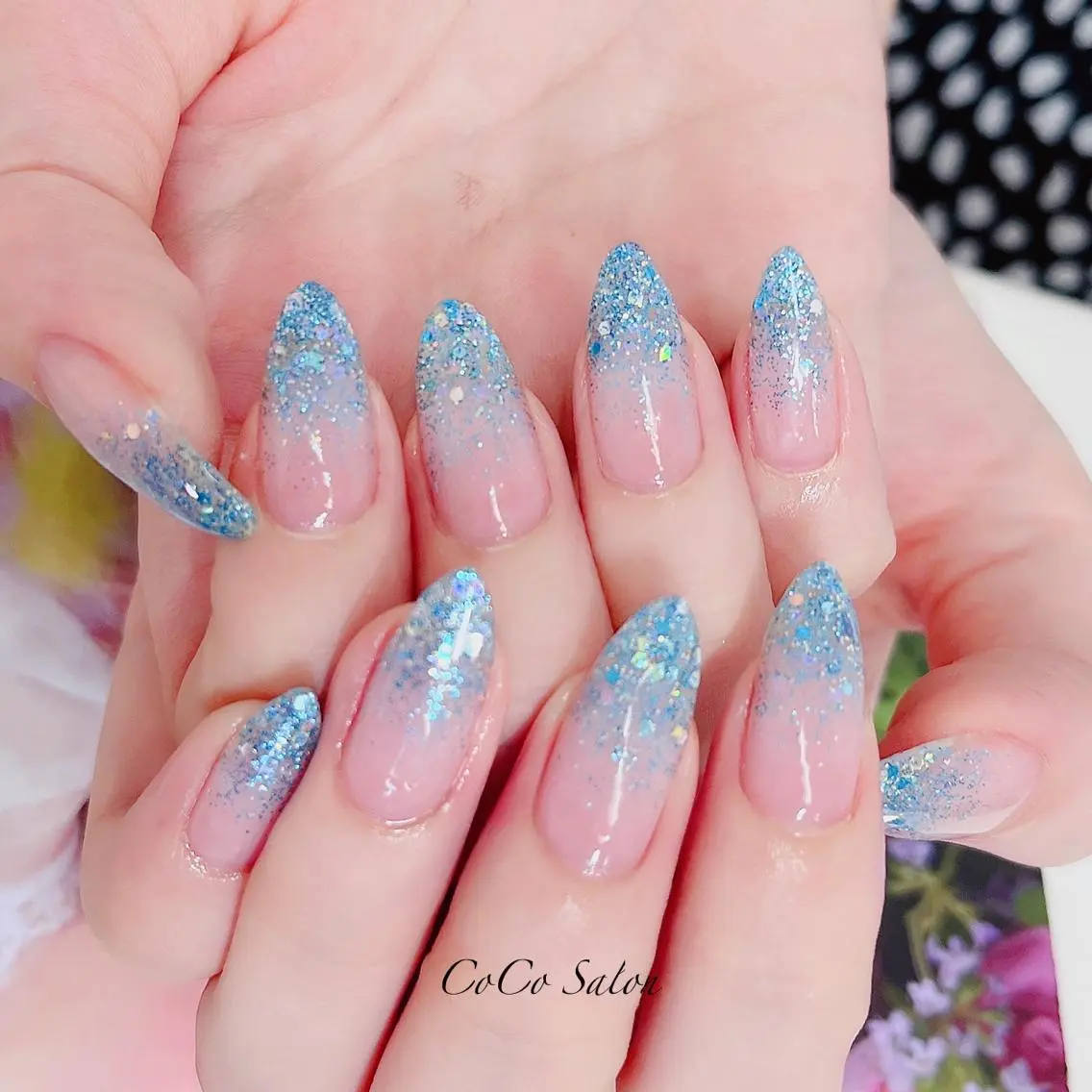 ネイル ブルー 成人式 長さ出し ジェルネイル グラデーション ハンドネイル CoCoSalon ネイル/まつ毛予約のネイルデザイン