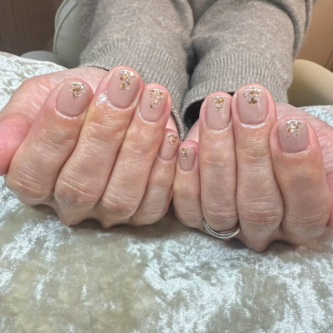 ネイル ラメ(グリッター) オフィスネイル N.plus NaiLのネイルデザイン