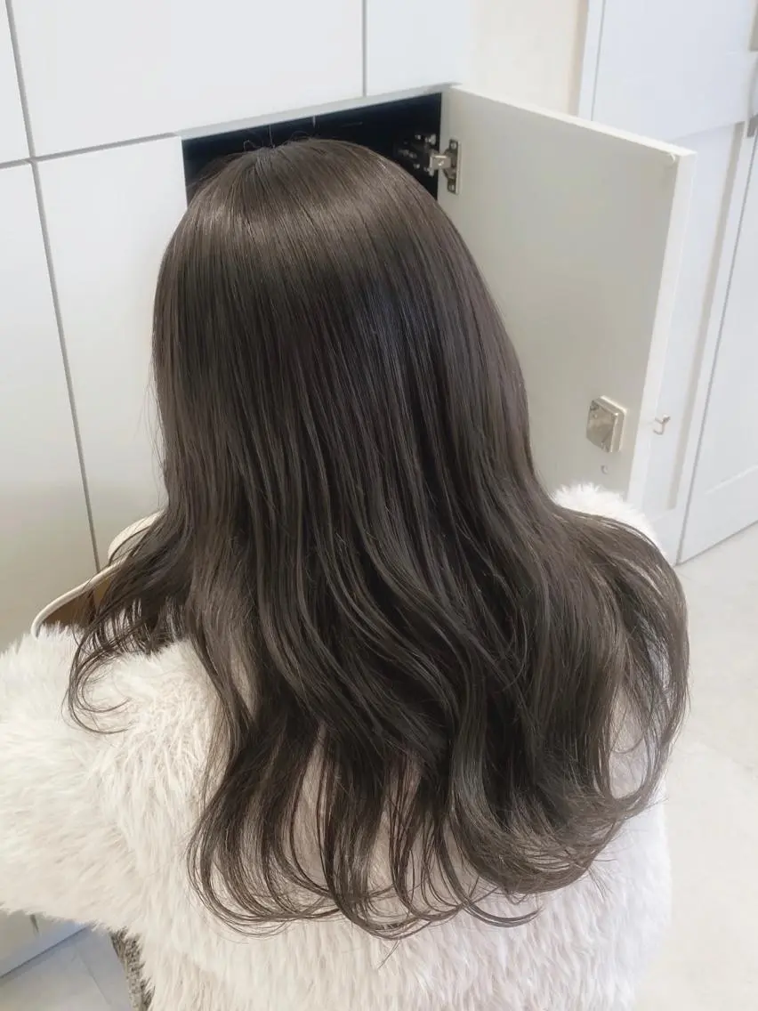 カット+ブリーチ無し透明感ダブルカラー+髪質改善トリートメント✨の写真