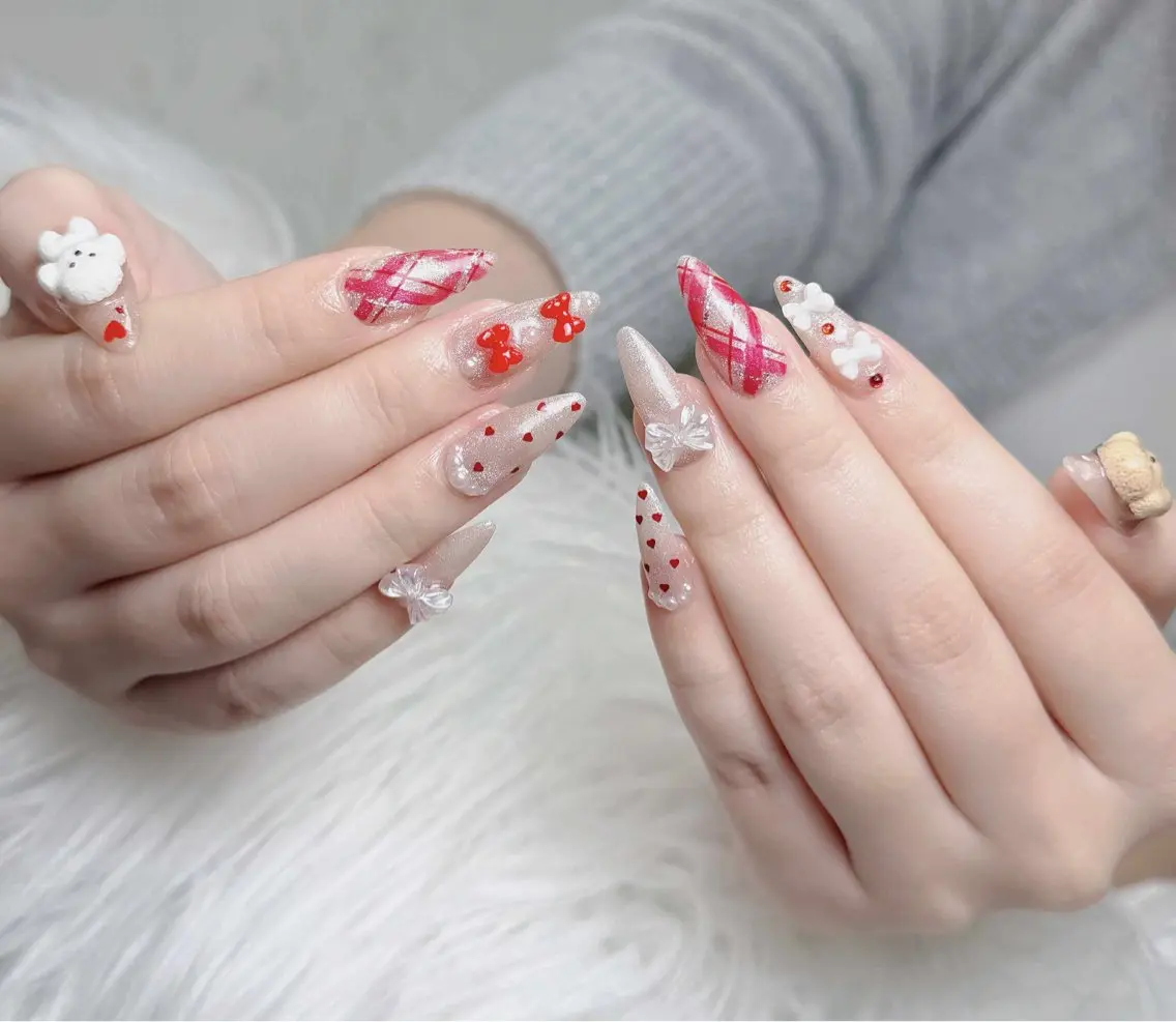ネイル アートネイル 長さ出し 韓国ネイル マグネットネイル 持ち込み ハンドネイル Lenie Nail Salonのネイルデザイン