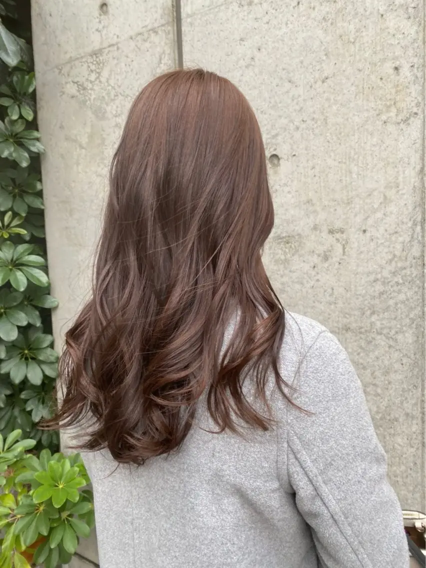 ロング カラー ヘアアレンジ 透明感カラー ヘアカラー 東村 桃花のヘアスタイル