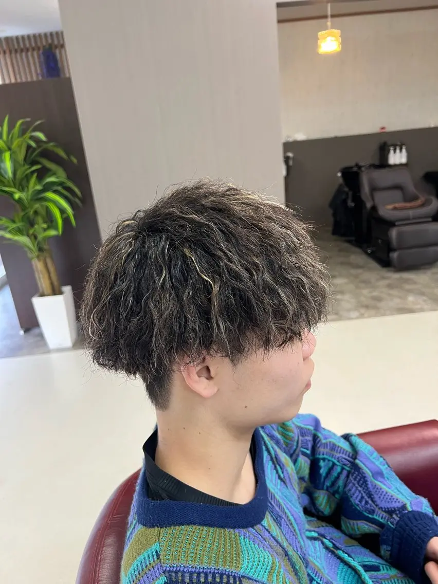 ショート パーマ メンズ メンズメッシュ メンズパーマ メンズツイストパーマ ツイストパーマ KEN 🌟のヘアスタイル