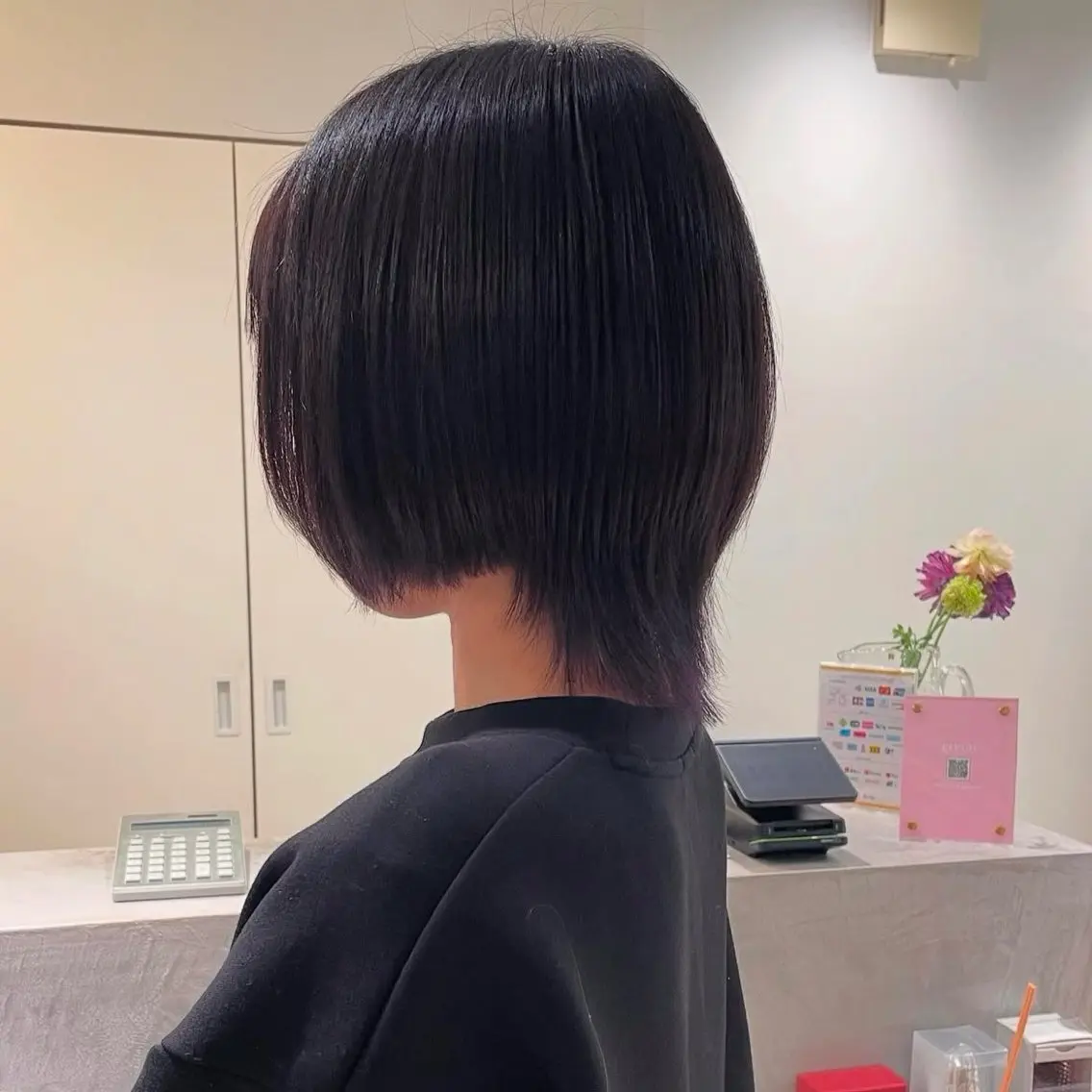 ミディアム カラー ディープラベンダー ラベンダーカラー シルバー 安西 香利奈のヘアスタイル
