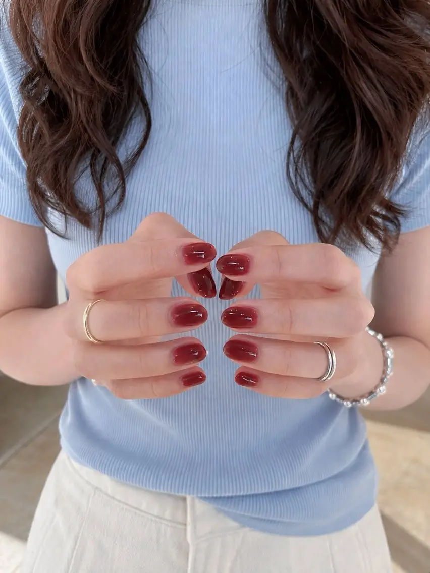 ネイル ワンカラーネイル tsukiho ⊹nail𓂃☽・:のネイルデザイン