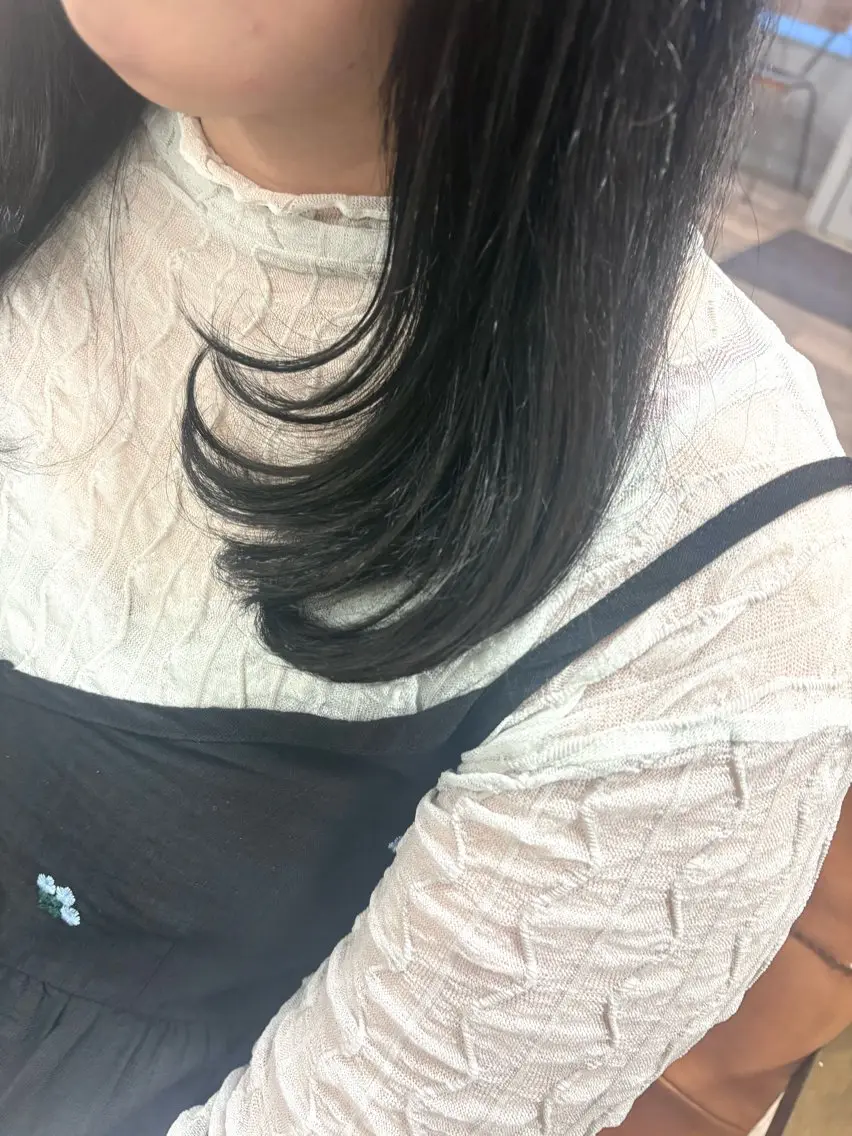 ミディアム レイヤーカット ERII /伏見 カットモデル募集中！のヘアスタイル