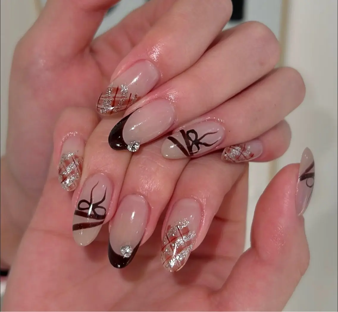 ネイル ハンドネイル ハンドケア 🍑 momo_nailのネイルデザイン