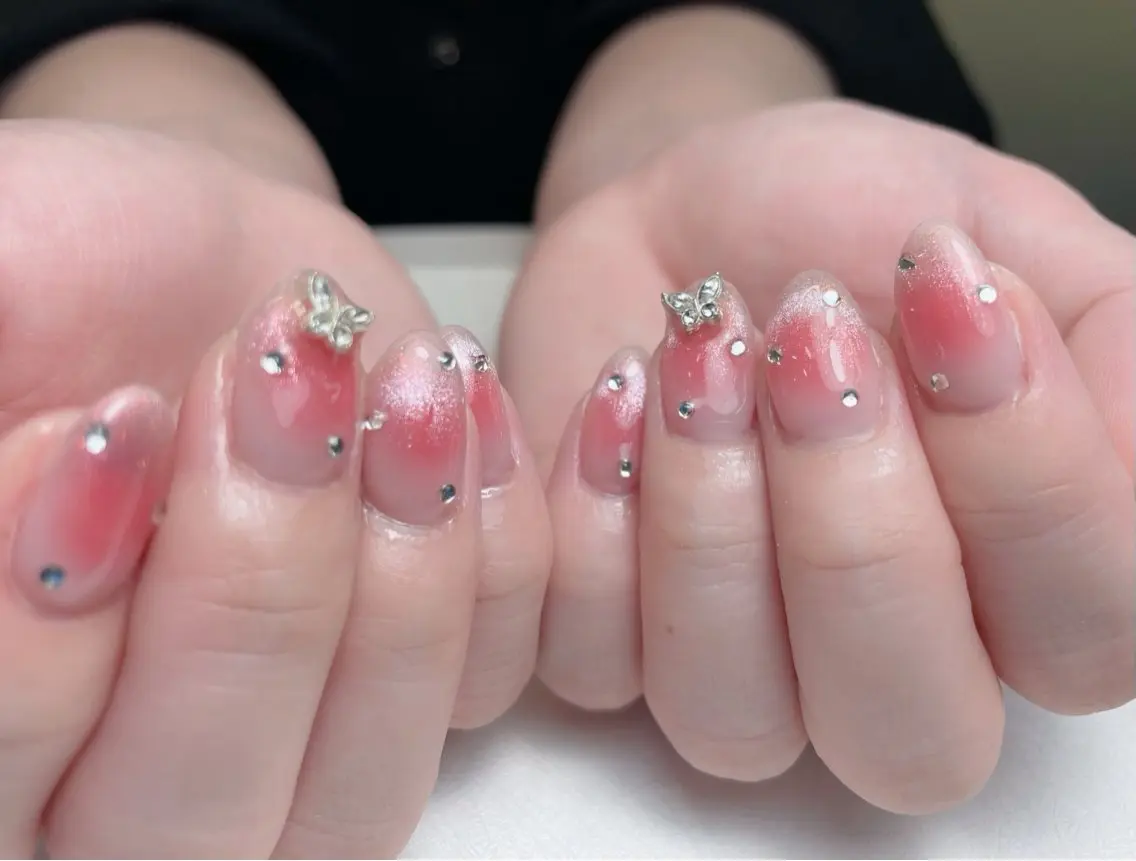 ネイル アートネイル 長さ出し フレンチネイル ジェルネイル ガーリー 中野駅から2分 MEO NAILのネイルデザイン