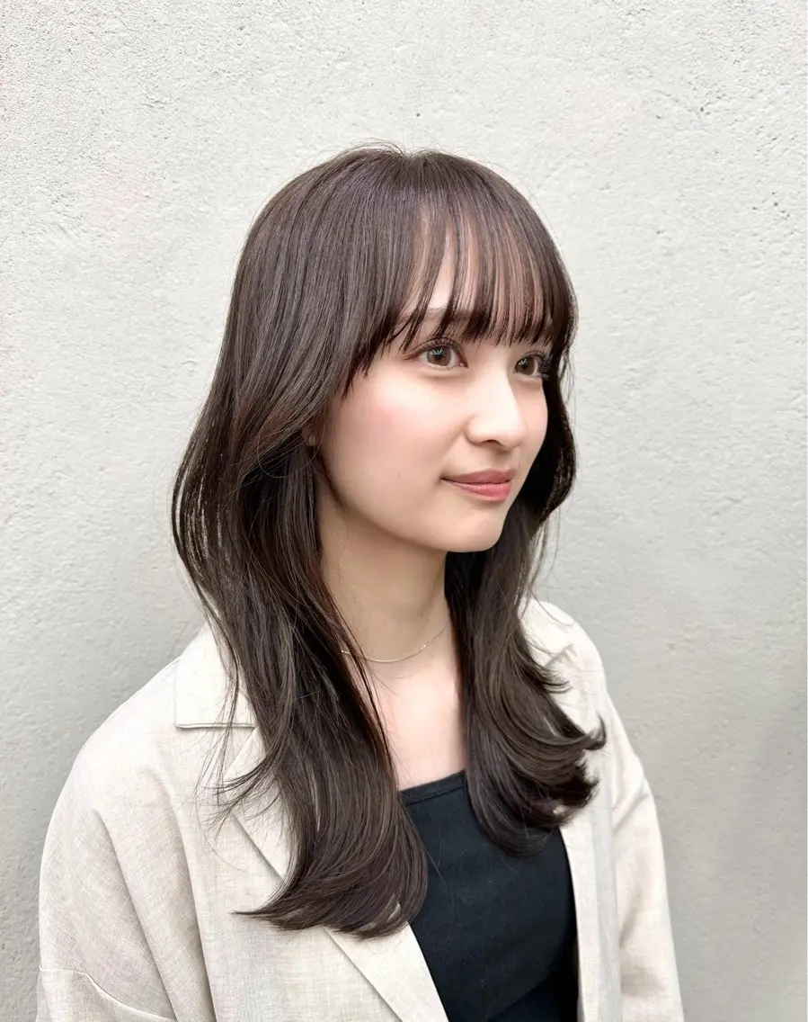 ロング カラー 顔まわりレイヤー 韓国風ヘア レイヤーカット 小顔カット カット ヘアカラー 🫧透明感🫧 上岡夕理香のヘアスタイル