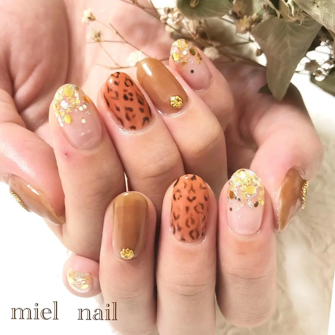 ネイル アートネイル 長さ出し ジェルネイル 持ち込み 冬ネイル ハンドネイル miel nailのネイルデザイン