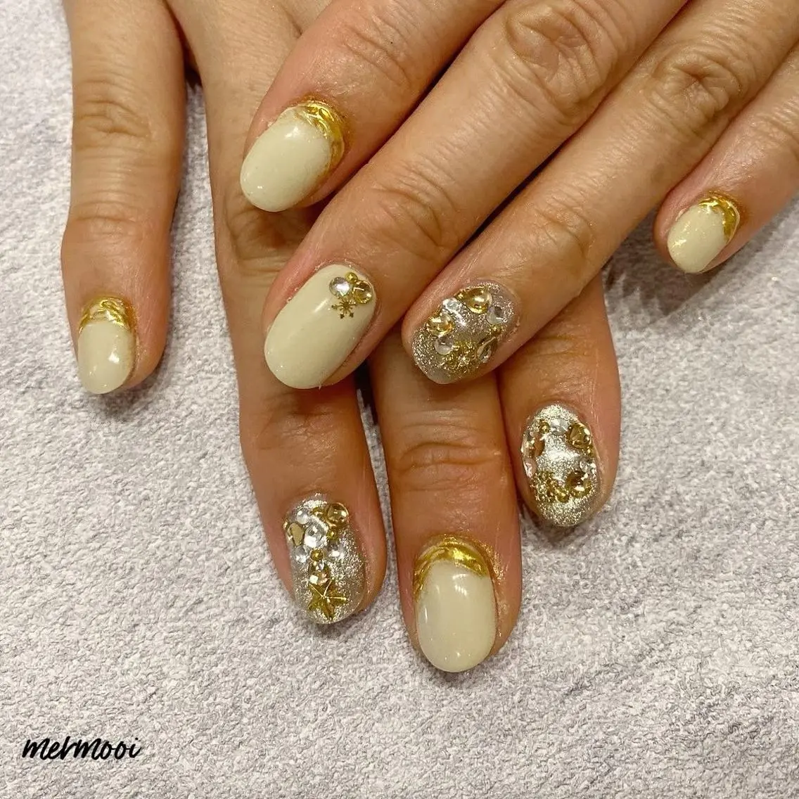 ネイル ジェルネイル キラキラネイル 韓国ネイル ラメ(グリッター) ワンカラーネイル mermooi nailのネイルデザイン