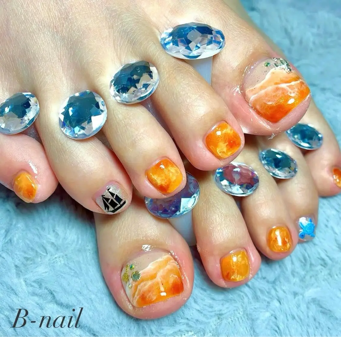 ネイル フットネイル B- nailのネイルデザイン