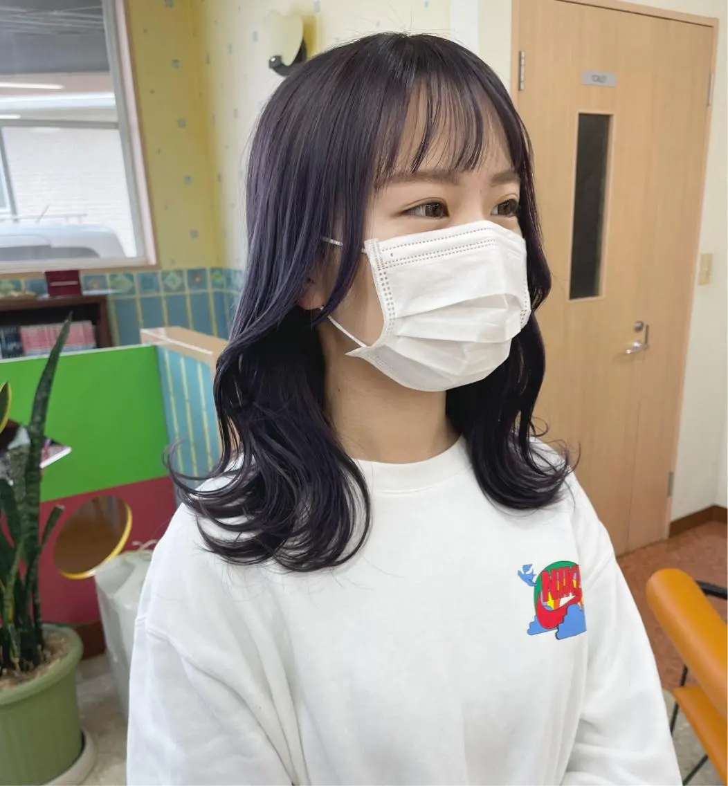 ミディアム カラー ブルーカラー ブルーバイオレット ラベンダーカラー バイオレットカラー yui .のヘアスタイル