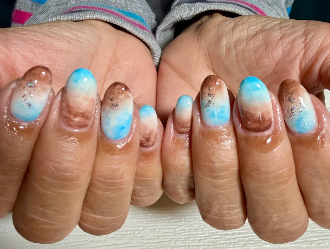 ミディアム ハンドネイル 2DY NAIL SALONのネイルデザイン