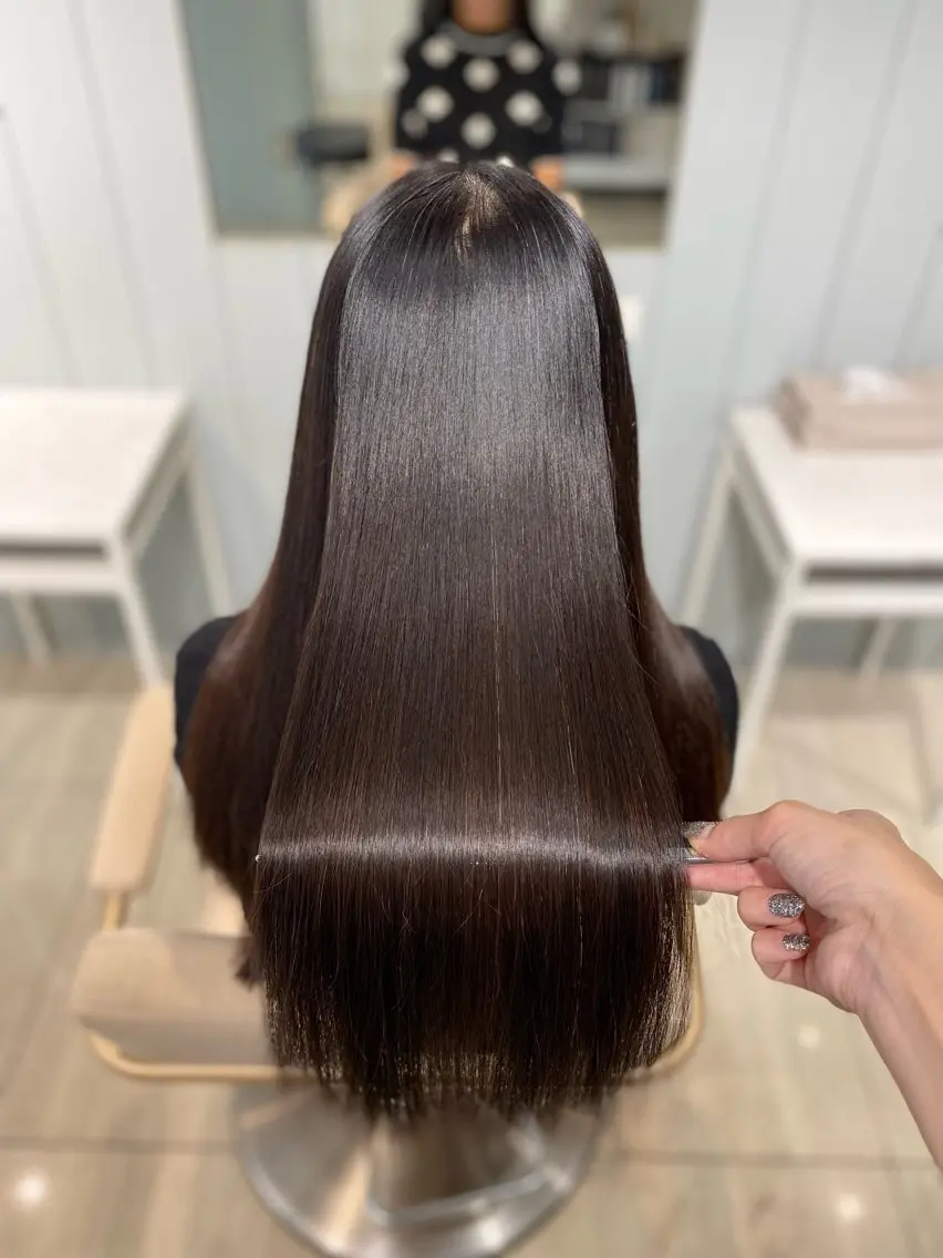 ロング パーマ 髪質改善 縮毛矯正 ストレートパーマ カット ヘアカラー 縮毛矯正 トリートメント 韓国風レイヤーカット 💎髪質改善"yuiのヘアスタイル