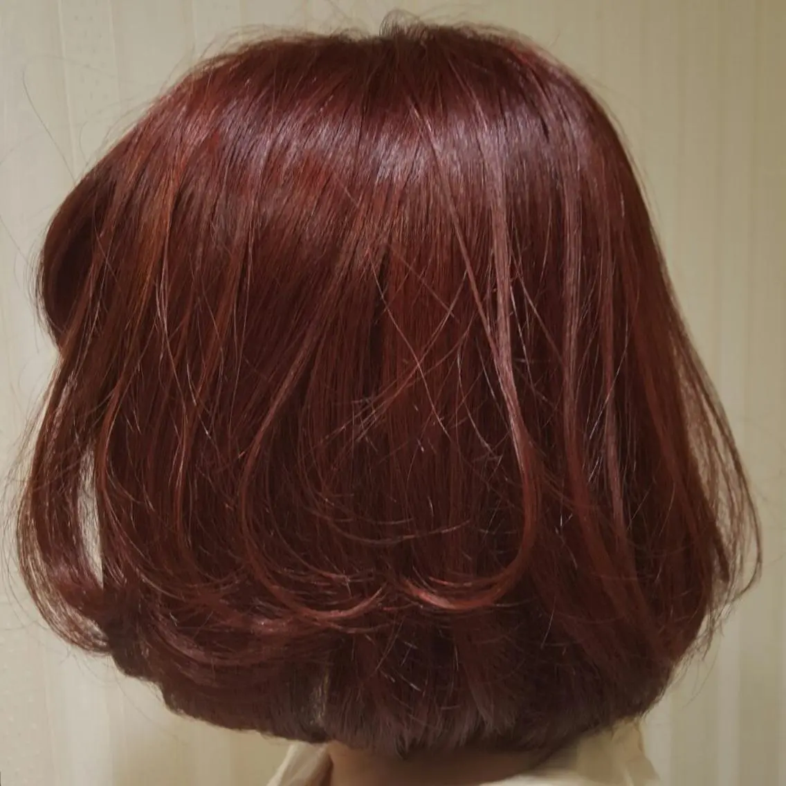 ショート カラー ヘアアレンジ ブリーチ ピンクカラー レッドカラー ボブ 秋山 幸太のヘアスタイル