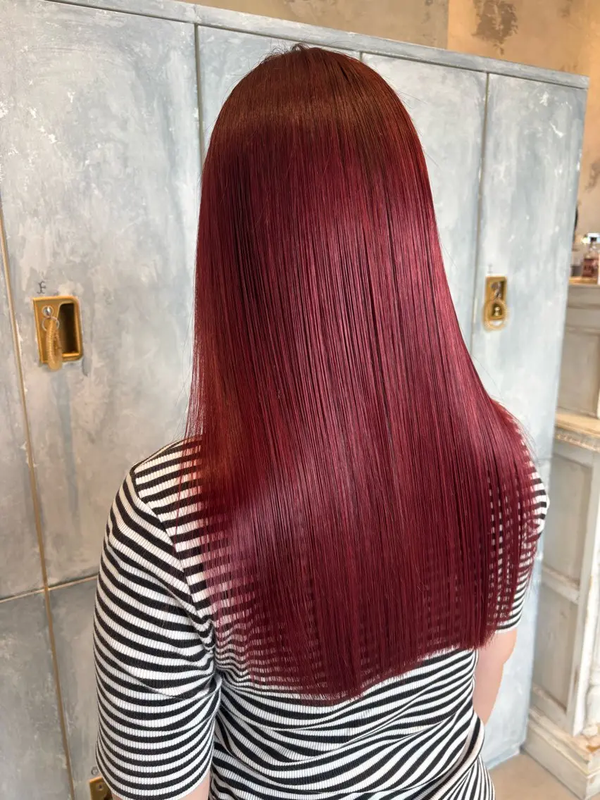 カラー レッドカラー カット ヘアカラー トリートメント ボブ・カラー 琴音のヘアスタイル