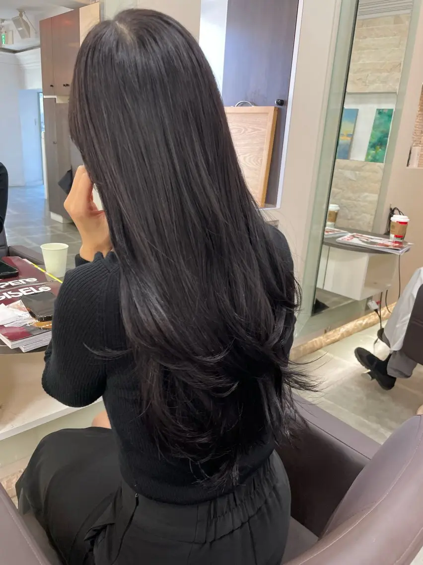ロング カラー カット ヘアカラー トリートメント 平 ちひろのヘアスタイル