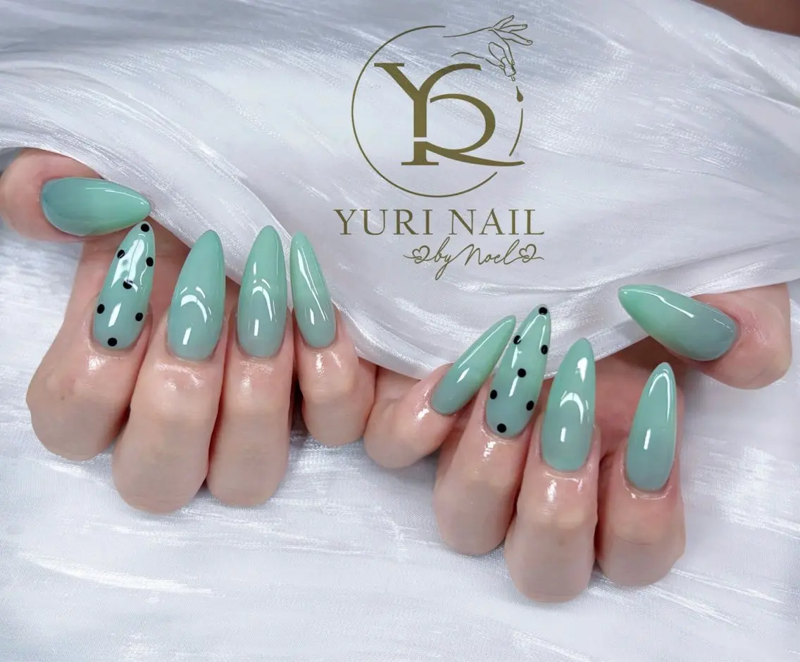ネイル チークネイル フットネイル フレンチネイル グラデーション キラキラネイル ハンドネイル フットネイル YURI Nail Funabashiのネイルデザイン