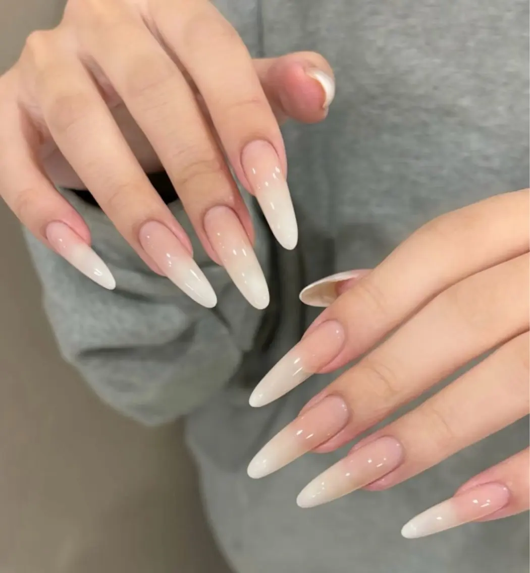 ネイル アートネイル オーロラネイル チークネイル 長さ出し フレンチネイル ハンドネイル ハンドケア Yumi Nail Seiのネイルデザイン