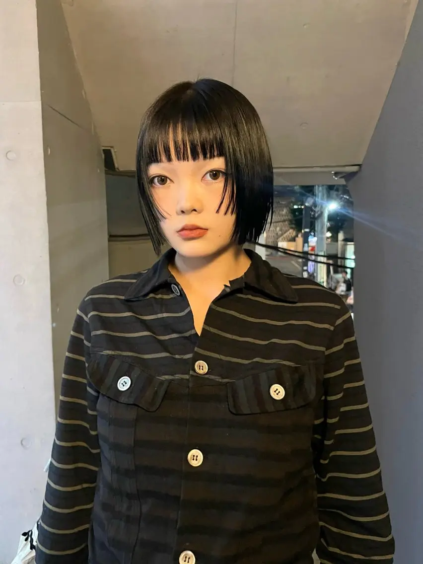 ショート 切りっぱなしボブ ボブ 姫カット ミルクティーベージュ ブリーチ🖤サヤカのヘアスタイル