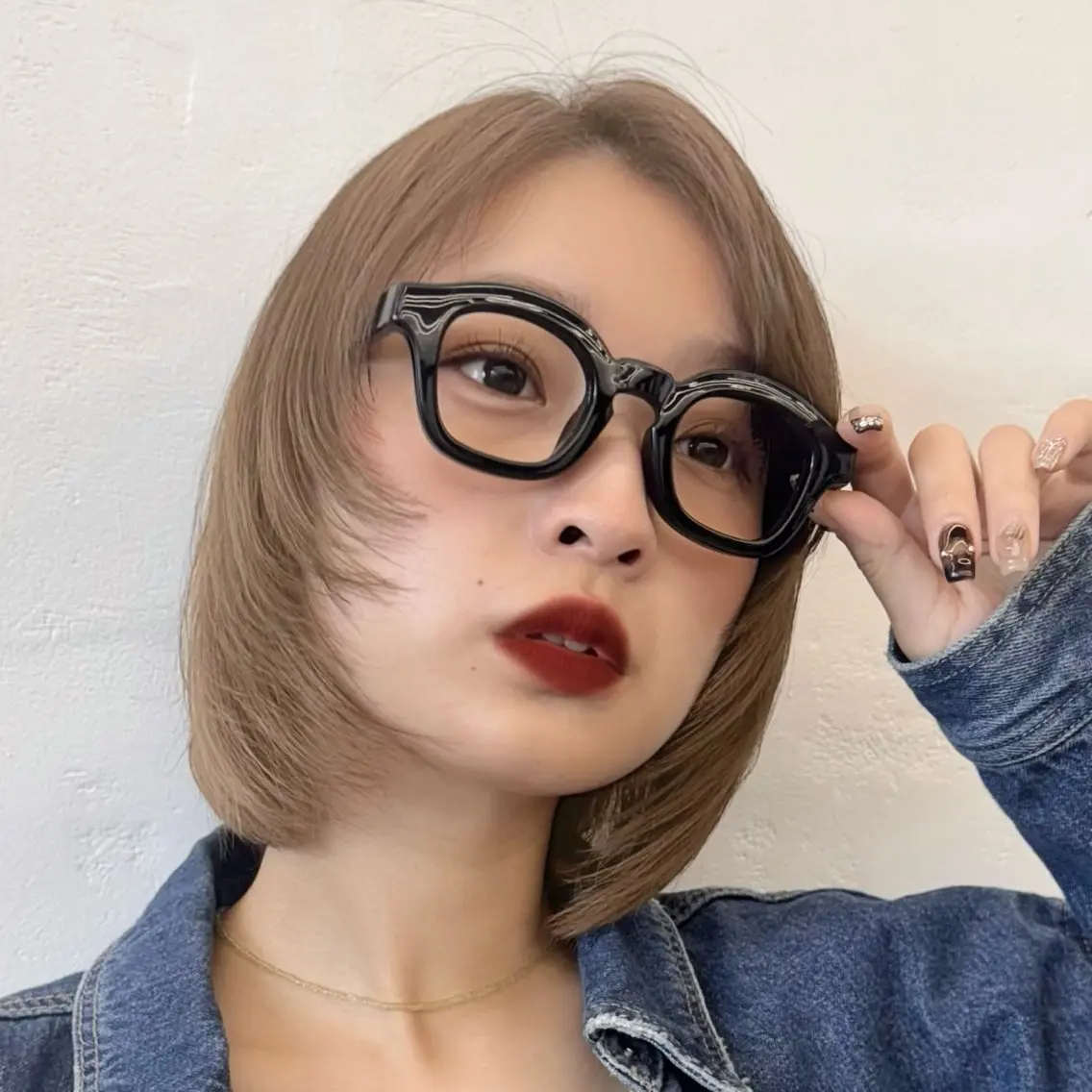 セミロング カラー ヘアアレンジ ブリーチ ダブルカラー ブリーチなしカラー ボブ レイヤーカット 顔周りカット×透明感 カラー💫AINAのヘアスタイル