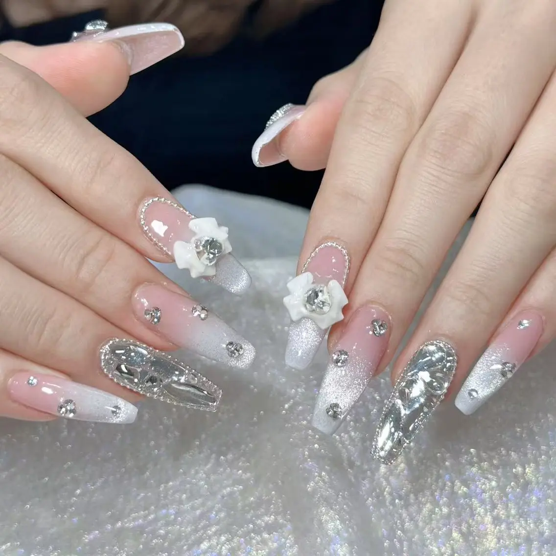 ネイル ハンドネイル Queens ひなのネイルデザイン