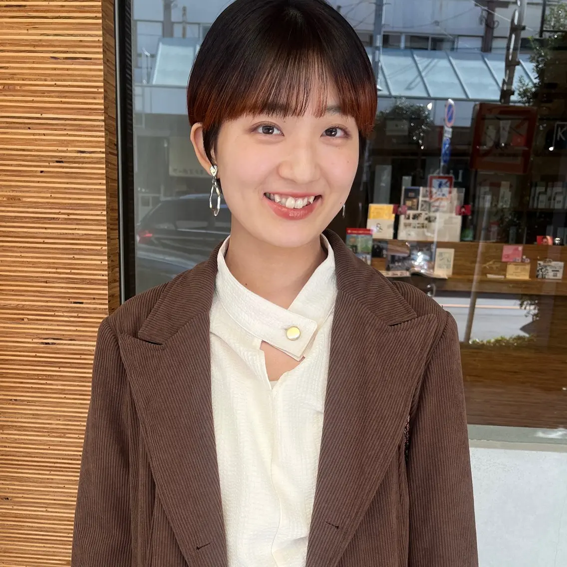 ショート ショートヘア カット 縮毛矯正 トリートメント ボブ/透明感カラー /坂口恵梨子のヘアスタイル
