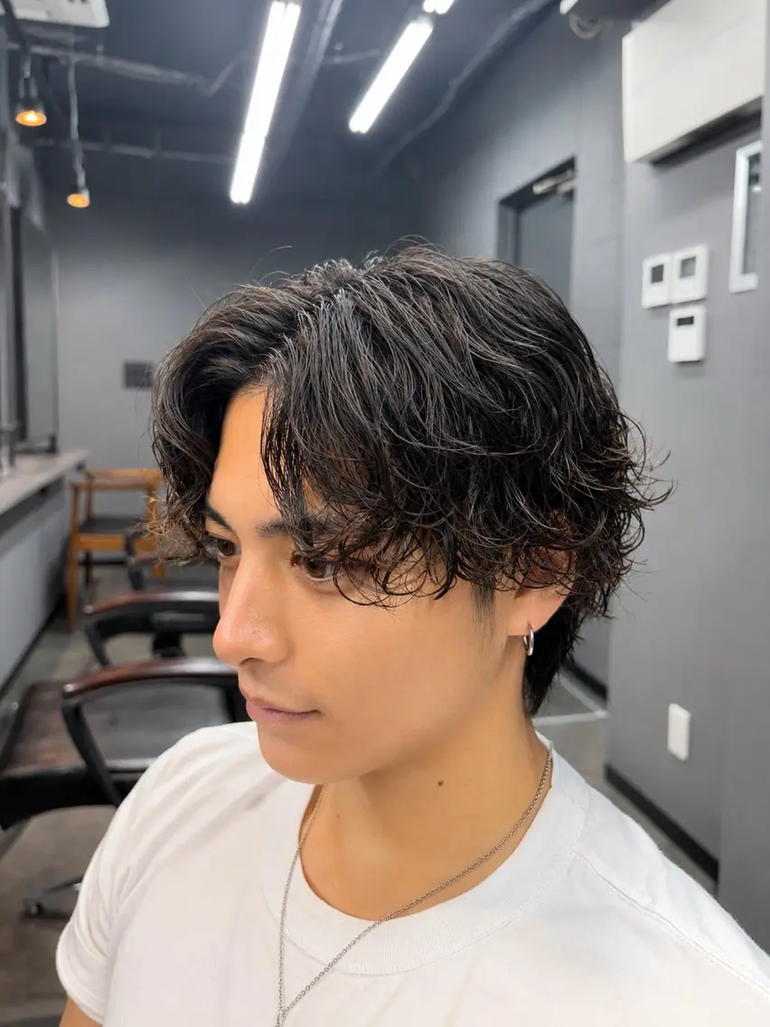 ミディアム カット パーマ 宮本 涼太郎のヘアスタイル