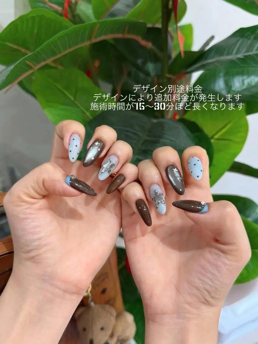 ネイル オーロラネイル ブルー チークネイル 長さ出し フットネイル ハンドネイル JIN 168 新大久保のネイルデザイン