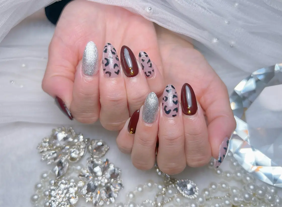 ネイル アートネイル オーロラネイル チークネイル 長さ出し フットネイル Miya _nailのネイルデザイン