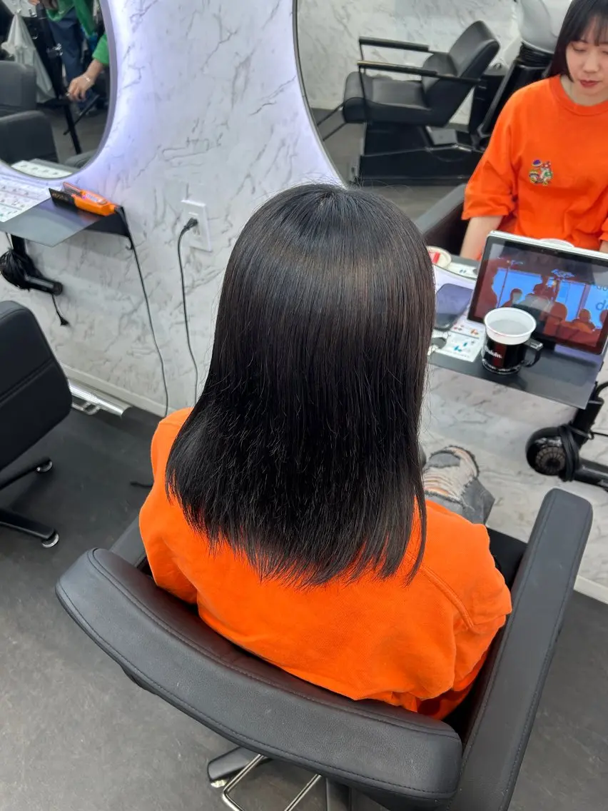 セミロング カラー グレージュ ヘアカラー カット¥1100 ✂️MIUのヘアスタイル