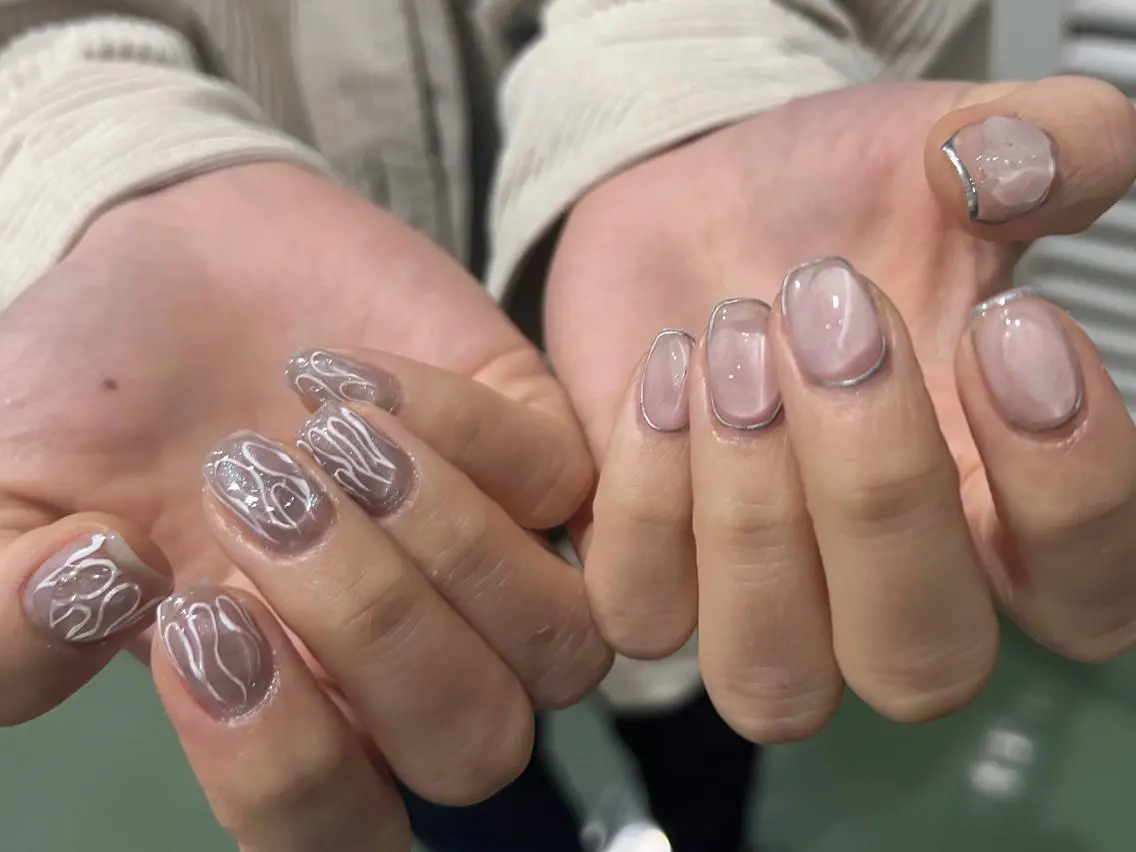 ネイル ハンドネイル 💊大阪/心斎橋 moni🧠のネイルデザイン