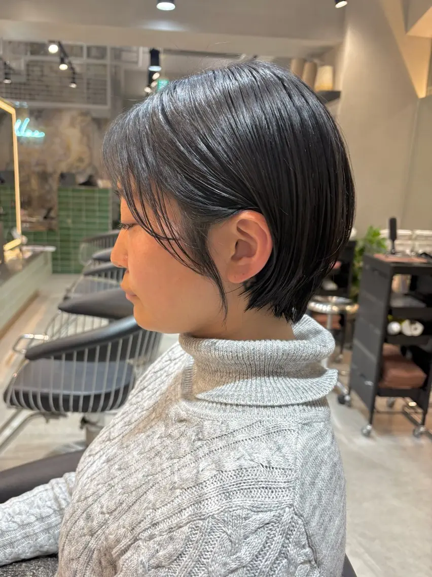 ショート カット ヘアカラー トリートメント オリーブベージュ/ボ ブ縮毛矯正たまき🧡のヘアスタイル