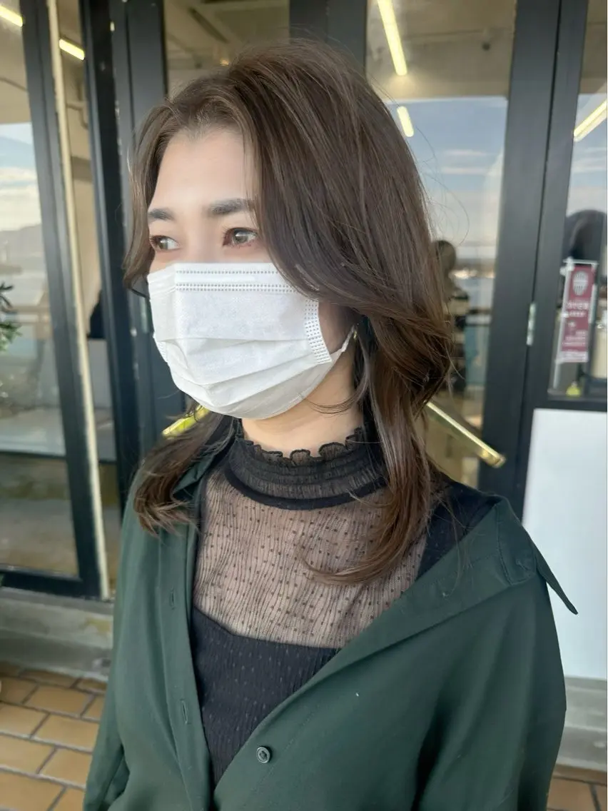 セミロング ウルフカット カット ヘアカラー トリートメント 藤本 静香のヘアスタイル