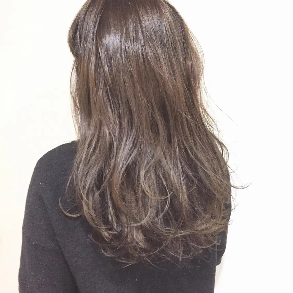 ショート ミディアム セミロング ロング カラー パーマ ヘアアレンジ メンズ アッシュ ベージュカラー 岡田 杏のエステ・リラクイメージ