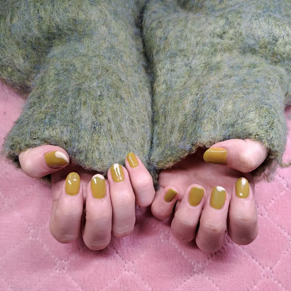 ネイル ピスタチオネイル HAYASHI  Nのネイルデザイン