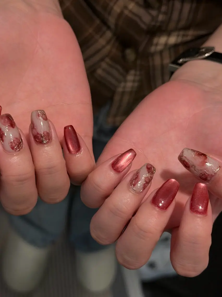 ネイル ニュアンスネイル 赤色 ハンドネイル nailpark_ MITSUMEみつきのネイルデザイン