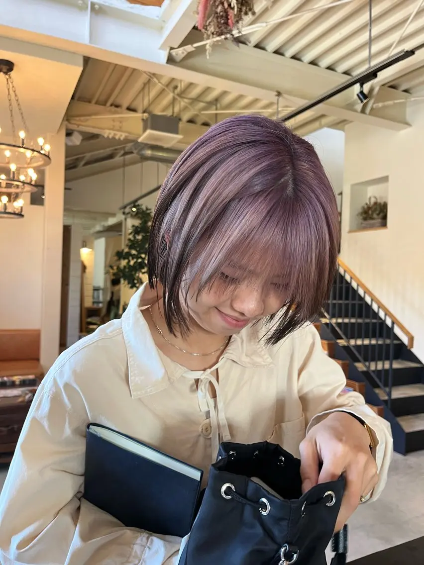 ショート カラー ヘアカラー シマダ ユウナのヘアスタイル