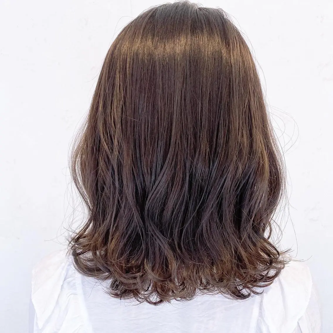 ミディアム カラー 伊藤 さやかのヘアスタイル