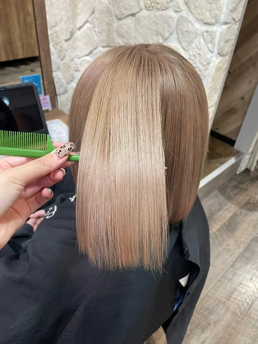 ミディアム カット ヘアカラー トリートメント 髪質改善カラー🫧 横浜/liberteのヘアスタイル